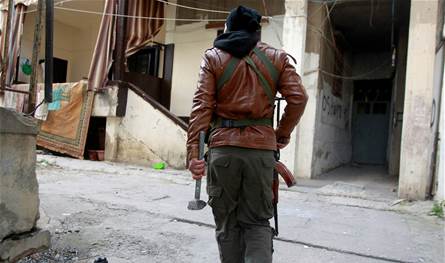 جديدُ عين الحلوة.. مطلوبون داخل &quot;أوكار&quot; وحركة &quot;مضبوطة&quot;!