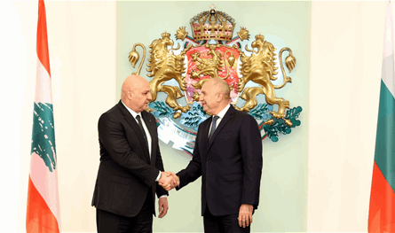 إتصالات رئاسية للتوصل الى صيغة توافقية حول إطلاق التفاوض... عون: الجيش وحده لا شريك له