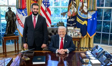 ما الهدية التي تلقاها الشرع من ترامب في البيت الأبيض؟