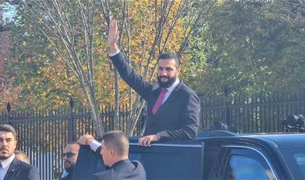 لهذا السبب دخل الشرع البيت الأبيض من الباب الجانبي