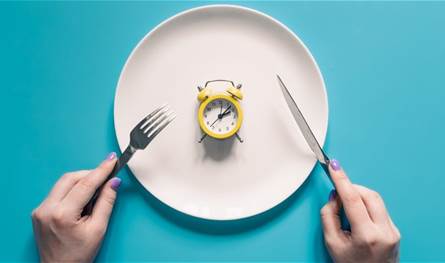 هل يؤثر الصيام المتقطع على قوة العقل؟ دراسة تحسم الجدل