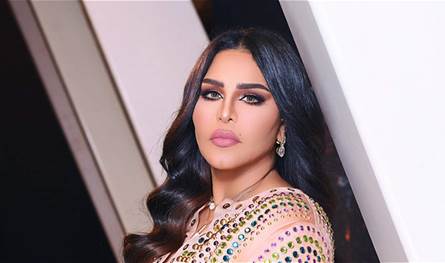 للمرة الأولى.. أحلام تغيّر لون شعرها الأسود شاهدوا كيف أصبحت (صورة)