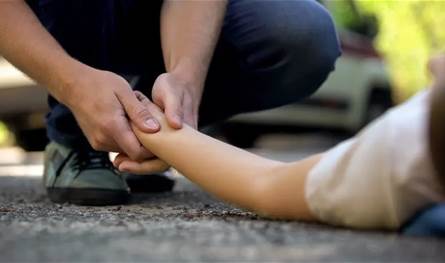 تعميم أوصاف جثة شاب تعرّض لحادث صدم... هل من يعرف عنه شيئاً؟