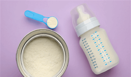 في الولايات المتحدة.. سحب عاجل لحليب أطفال شهير