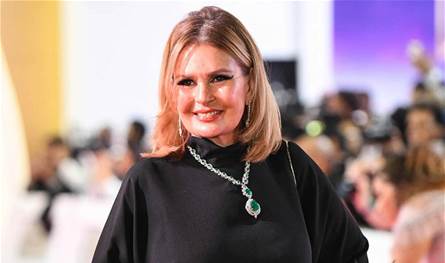 السفارة الفرنسية تكرّم يسرا بـ&quot;فارس جوقة الشرف&quot;