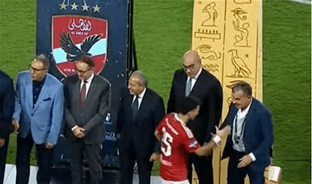 شكوى رسمية بعد السوبر.. الزمالك يطالب بمعاقبة زيزو