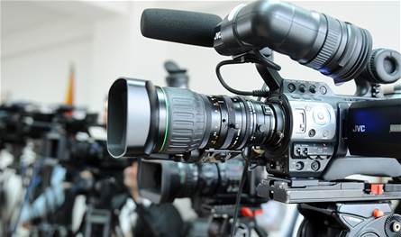 إعلامية على خط انتخابات نقابة المحامين بلهجة عدائية  