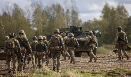 أوكرانيا تواجه نقصًا حادًا في الجنود مع دعوات لتخفيض سن التجنيد