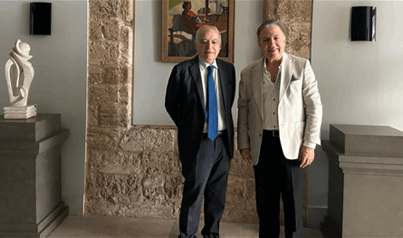 سلامة يستقبل الشاعر شوقي بزيع في المكتبة الوطنية