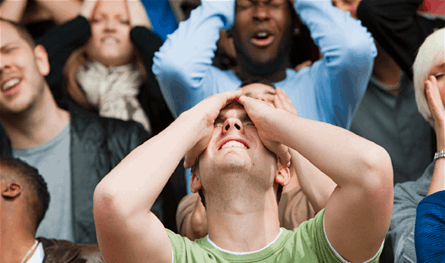 كيف يتفاعل الدماغ مع نتائج مباريات كرة القدم؟