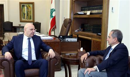 الرئيس عون بحث مع وزير الطاقة نتائج محادثاته في قبرص حول استجرار الكهرباء