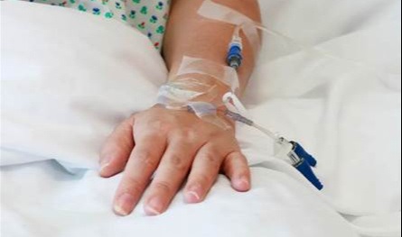 فنانة تكشف عن تعرّض شقيقتها لأزمة صحية.. وتطلب الدعاء