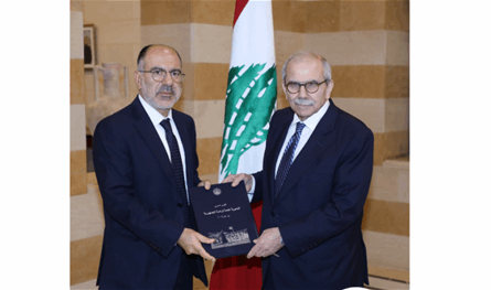 سلام تسلم التقرير السنوي لرئاسة الجمهورية لعام 2024