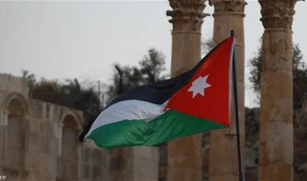 بواسطة طائرة مسيّرة.. الأردن يحبط محاولة تهريب مخدرات