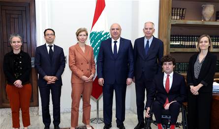 فرنسا تعيد تفعيل دورها لبنانيا وتبدي استعدادا للمساعدة في ترسيم الحدود مع سوريا 