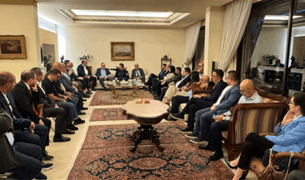 محامون التقوا في دارة كنعان.. وبحث في انتخابات النقابة