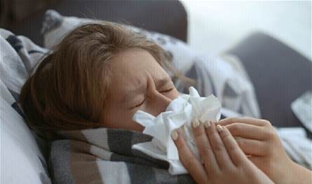 هل من علاقة بين نزلات البرد والتهاب الجيوب الأنفية؟