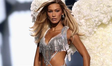 تُعاني من متاعب صحية.. عارضة الأزياء الفلسطينية الأصل بيلا حديد تتحدث عن مرضها 