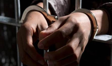 توقيف سوريين في منطقة طبرجا... هذا ما كانا يقومان به على متن دراجة آلية