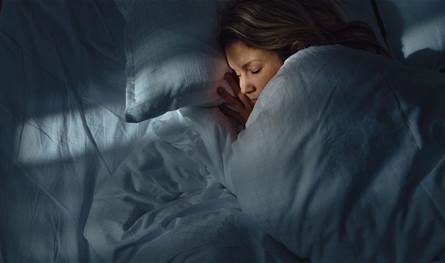 دراسة تكشف سبب الشعور بالخمول خلال أشهر الشتاء