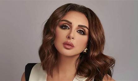 أنغام تطمئن جمهورها