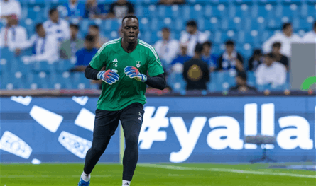 الأهلي يتحرك لتجديد عقد ميندي