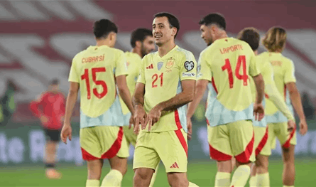 إسبانيا تقترب من حسم بطاقة المونديال