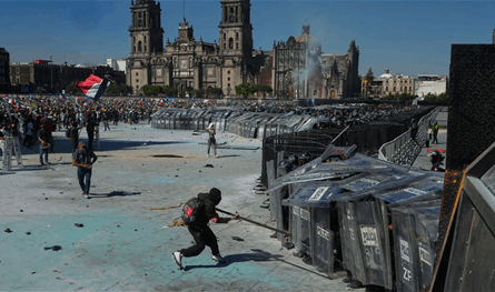 &quot;الجيل Z&quot;.. احتجاجات عنيفة في المكسيك وسقوط إصابات 