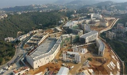 أكبر سفارة لأصغر بلد.. سؤال يُطرح