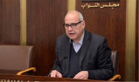 خلف: الدولة لا تقوم إلا معنا جميعاً ومقاربة السلاح خاطئة