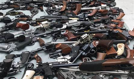 في هذه المنطقة.. نائب يكشف عن ضبط سيارة محمّلة بالأسلحة!