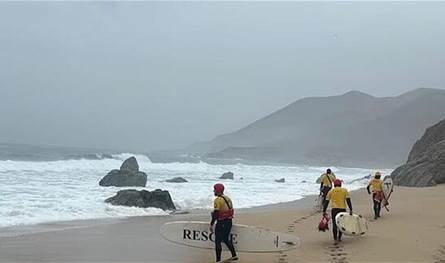 محاولة إنقاذ تتحول إلى مأساة.. وفاة والد وبقاء ابنته في عداد المفقودين