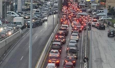 زحمة خانقة في سن الفيل.. ونداء إلى &quot;قوى الأمن&quot;