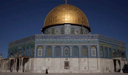 وسط إجراءات مشددة.. عشرات المستوطنين يقتحمون المسجد الأقصى