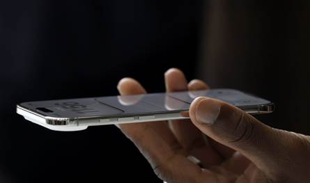 مصمم &quot;آيفون إير&quot; يغادر &quot;أبل&quot; إلى شركة ناشئة