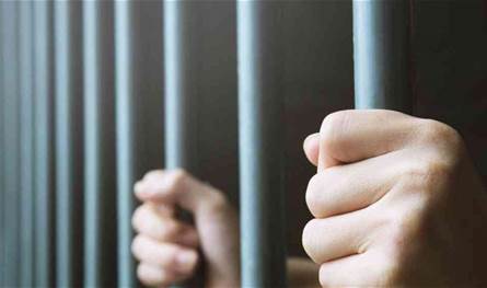 أكبر قضايا السموم المصنعة.. مذيعة عربية تمثل أمام القضاء بتهمة كبيرة