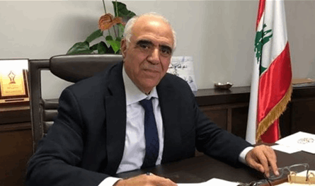 القصيفي تسلّم من العميد المتقاعد جوزيف تامر كتابه الجديد &quot;حكاية وطن وشعبه ضائع&quot;