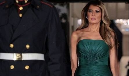 من توقيع مُصمّم أزياء لبنانيّ.. هذا سعر الفستان الذي ارتدته ميلانيا ترامب خلال استقبال بن سلمان