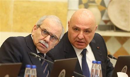 مجلس الوزراء يدرس إلغاء 2600 وظيفة من القطاع العام