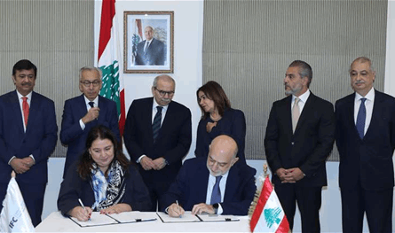سلام يرعى توقيع خمسة اتفاقيات مع مؤسسة التمويل الدولية