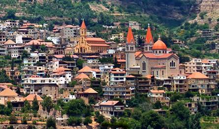 حادثة مروّعة تهزّ  بشرّي... هذا ما فعله شخصٌ بزوجته