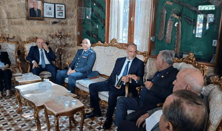 رسامني زار بيت الاستقلال في بشامون