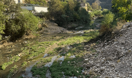 النائب رازي الحاج زار نهر الديشونية للاطلاع على مخالفات الصرف الصحي