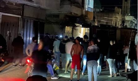 حريق داخل أحد المحال التجارية في الميناءـ طرابلس