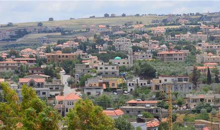 مسيّرة إسرائيلية ألقت قنبلة على تجمع لشبان في بلدة شقرا... وتسجيل إصابات