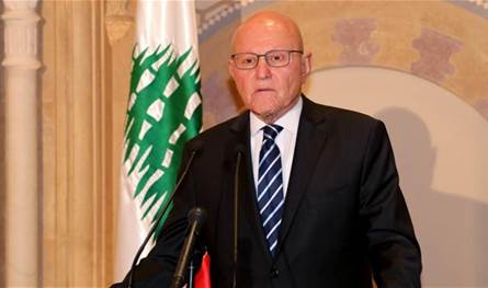 تمام سلام يهنئ عون بعيد الاستقلال ويثني على كلمته الجامعة