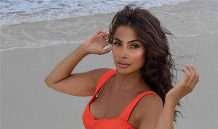 بفستان أسود قصير وجريء… روبي تثير الجدل بإطلالتها الأخيرة (صور)