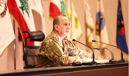 قائد الجيش في إجتماع عسكري استثنائي في اليرزة: حريصون على أفضل العلاقات مع الدول والجيوش الصديقة