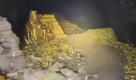 تدافع وفوضى بين السكان.. &quot;مغارة مليئة بالذهب&quot; تُثير الجدل في سوريا (فيديو وصور)