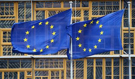 الاتحاد الأوروبي: نرفض تغيير حدود أوكرانيا